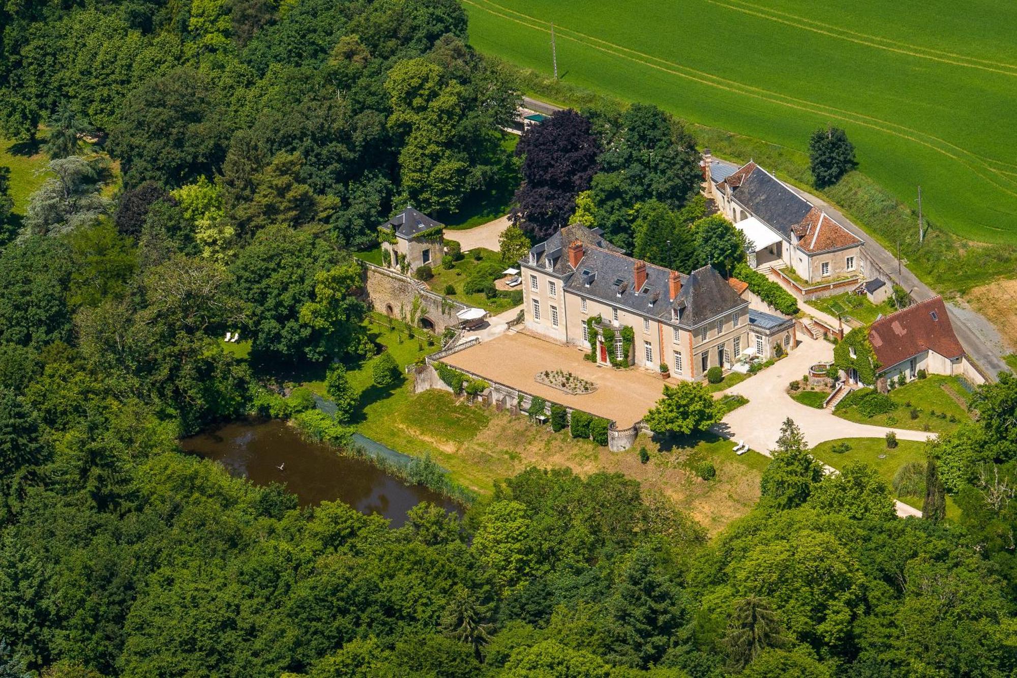 Chateau De La Huberdiere Nazelles-Negron Exterior foto